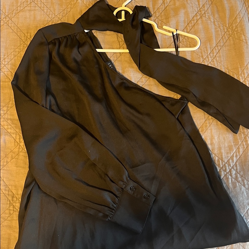 1. State Black One-Shoulder Blouse - Picture 5 of 5